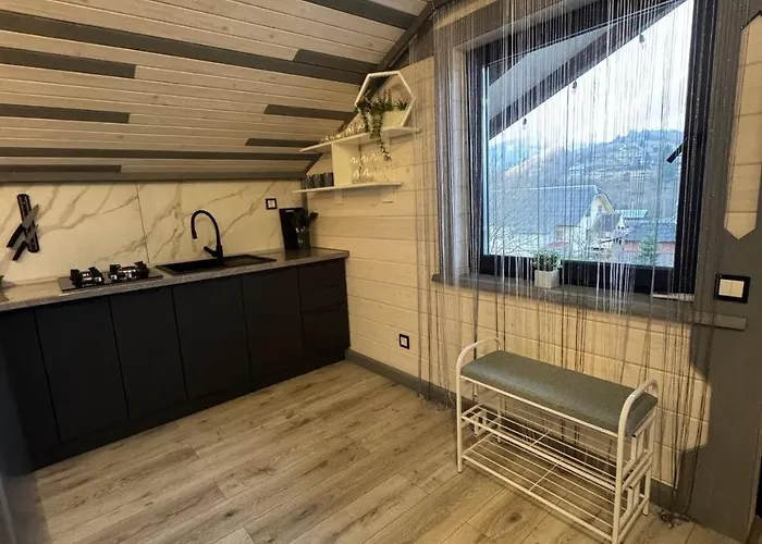 живописні карпати люкс شقة سلافسكي
